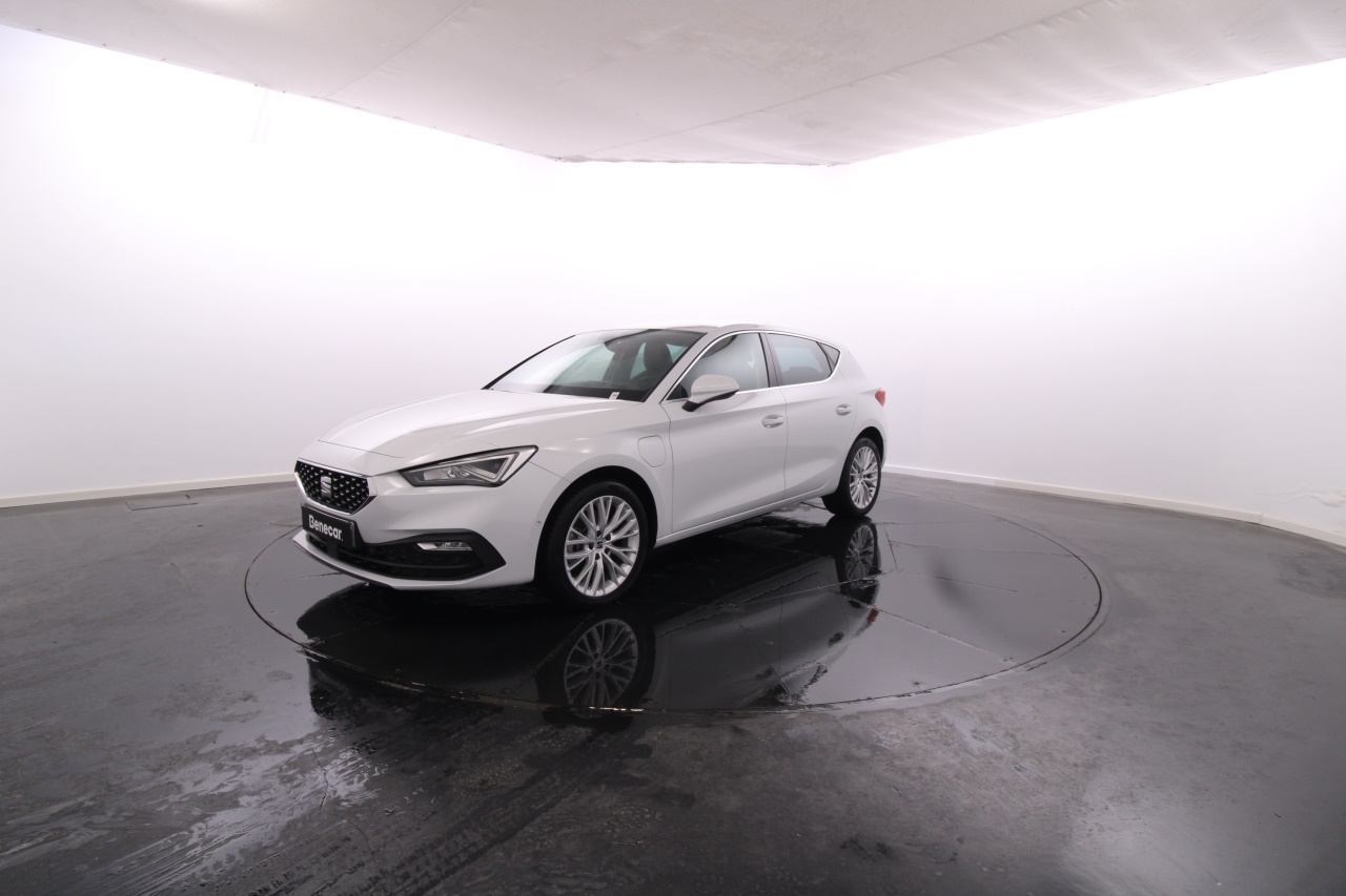 Seat Leon Elétrico Gasolina 9 2024