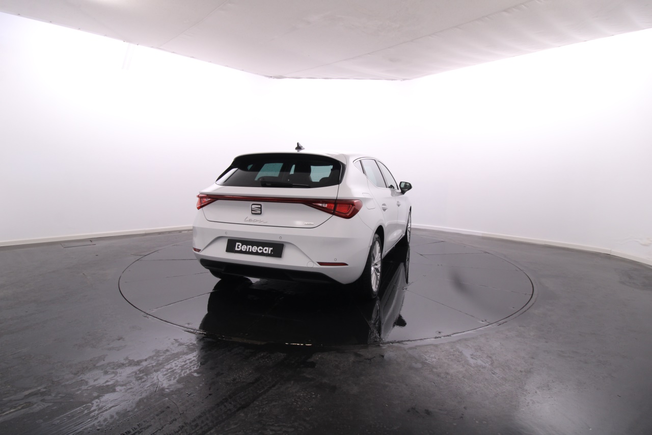 Seat Leon Elétrico Gasolina 9 2024