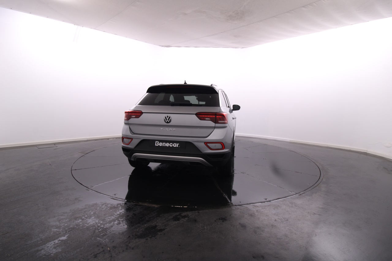 Volkswagen T-Roc Gasoline 4 2024