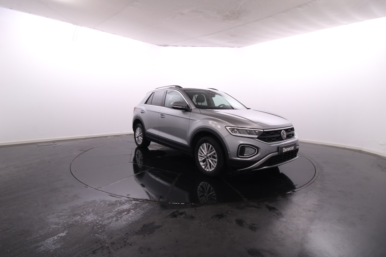 Volkswagen T-Roc Gasoline 4 2024