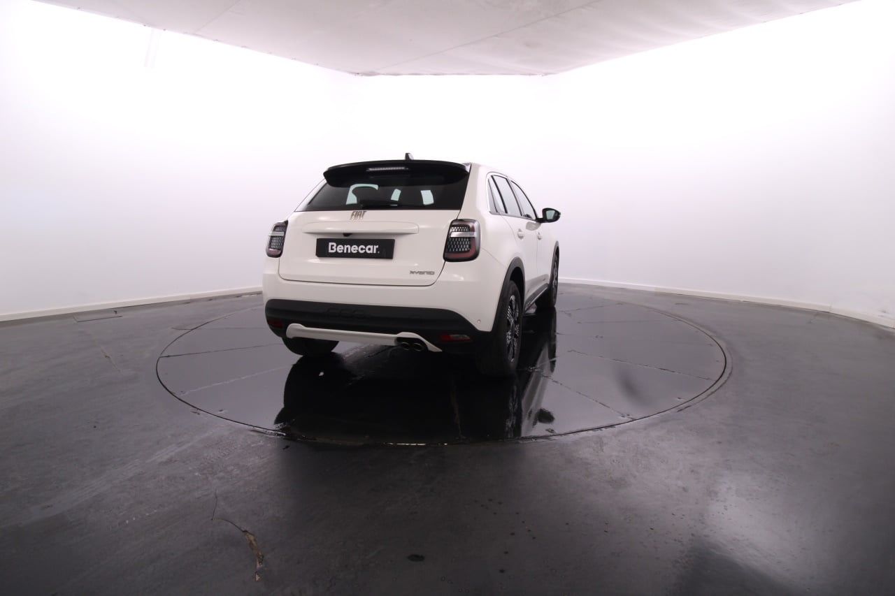 Fiat 600 Híbrido Gasolina 3 2025