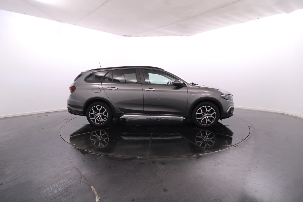 Fiat Tipo Station Wagon Cross Gasoline 6 2023