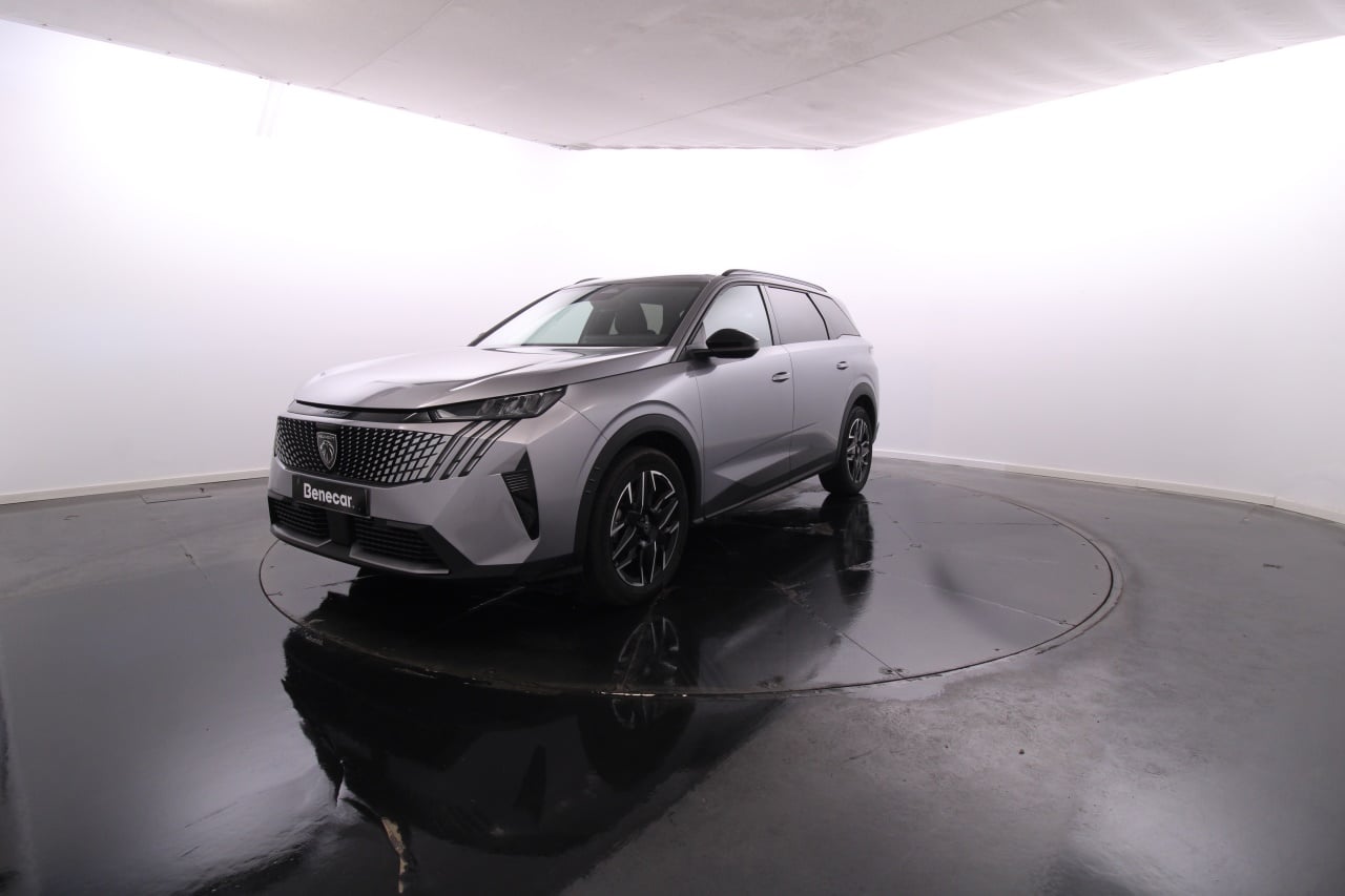 Peugeot 5008 Híbrido Gasolina 4 2025