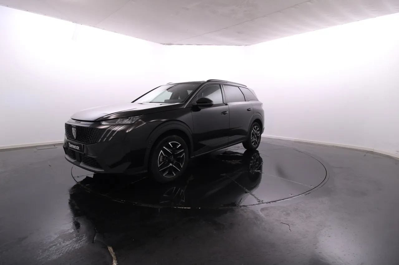 Peugeot 5008 Híbrido Gasolina 3 2025