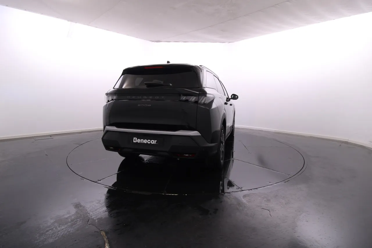 Peugeot 5008 Híbrido Gasolina 3 2025
