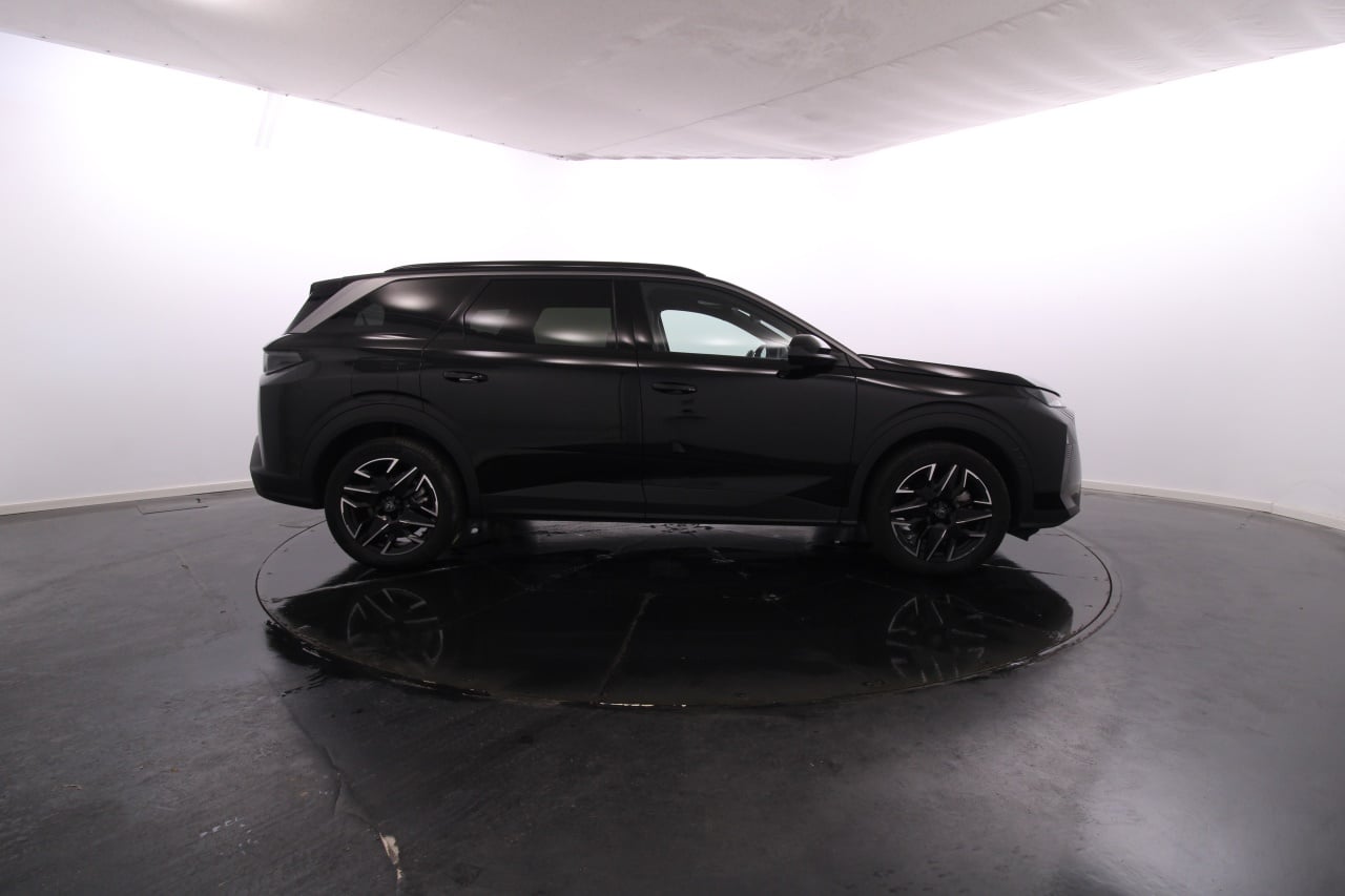 Peugeot 5008 Híbrido Gasolina 3 2025