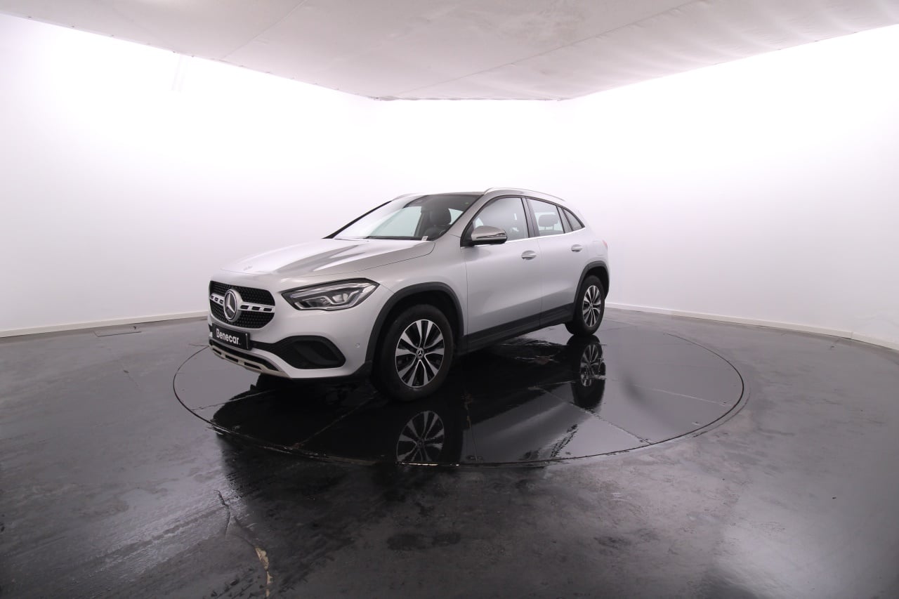 Mercedes-Benz Classe GLA - 250 Elétrico Gasolina 10 2021