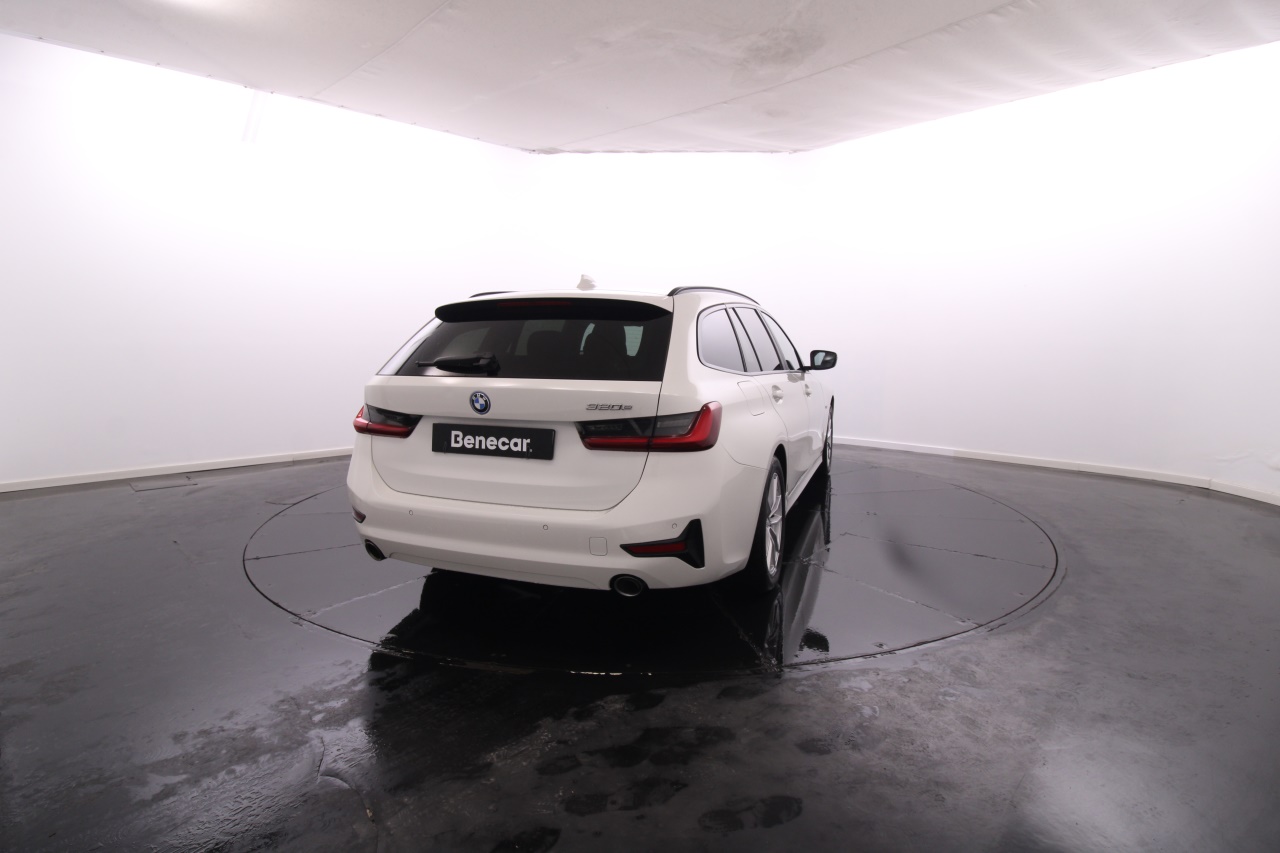 BMW Serie 3 - 320e Electric Gasoline 10 2021