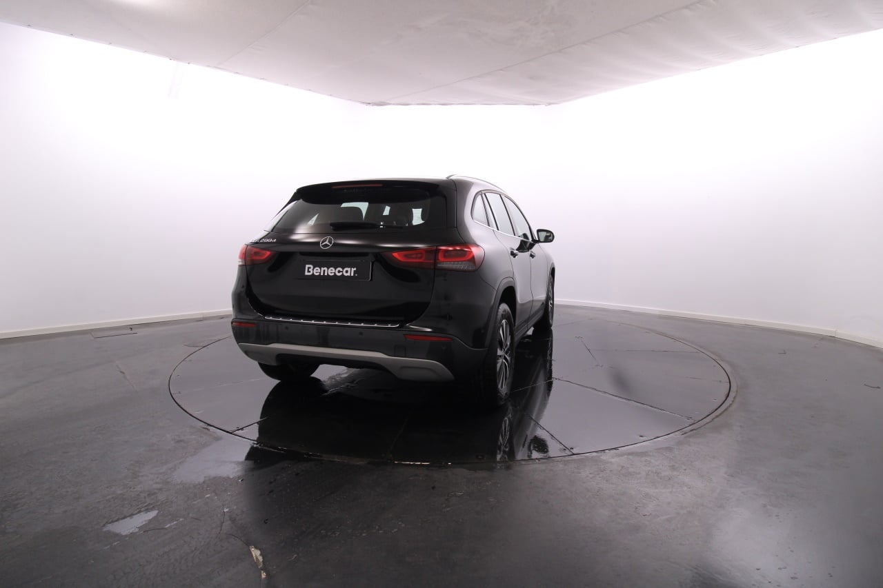 Mercedes-Benz Classe GLA - 200 Diesel 10 2021