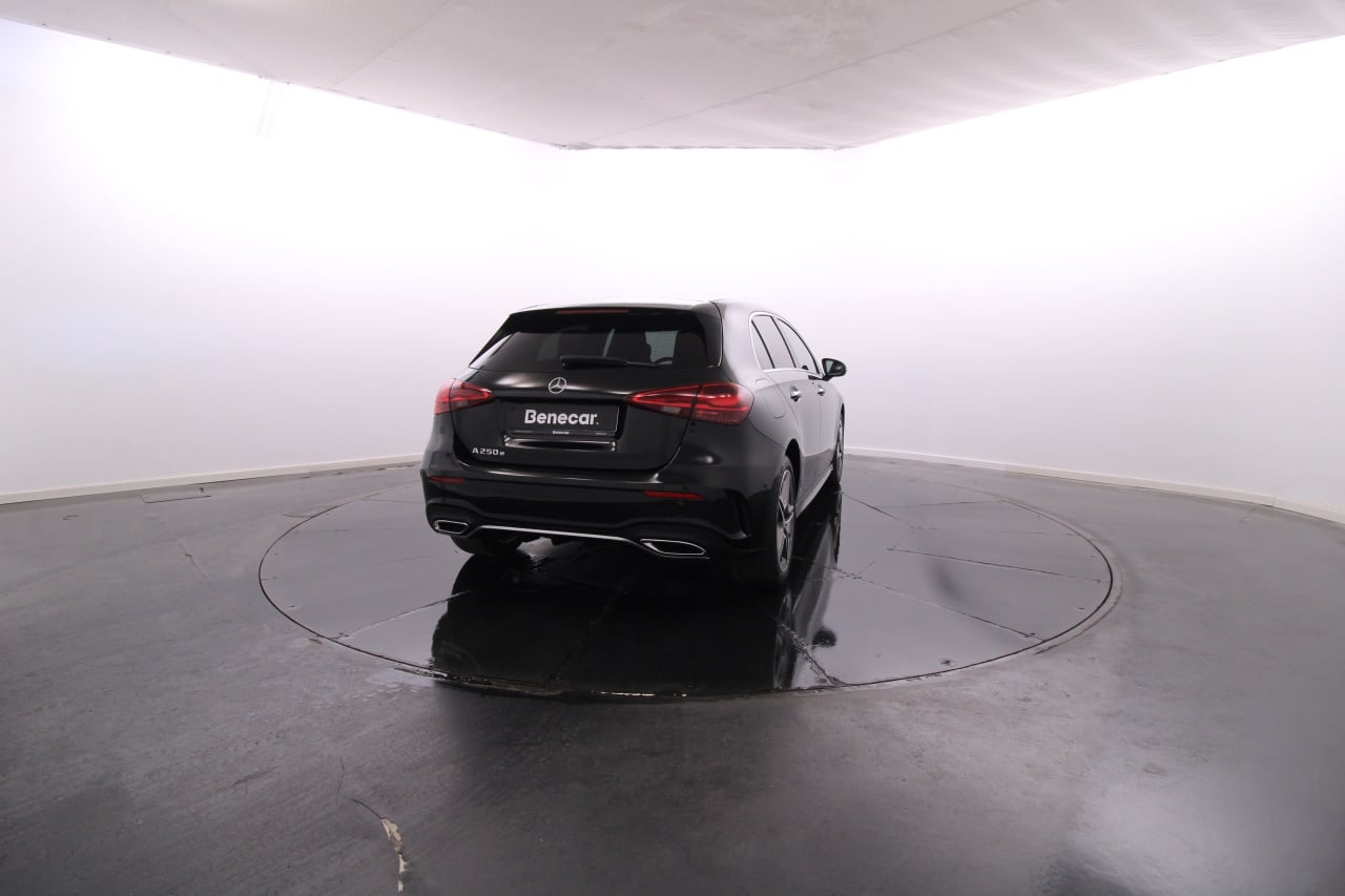 Mercedes-Benz Classe A - 250 Elétrico Gasolina 6 2024