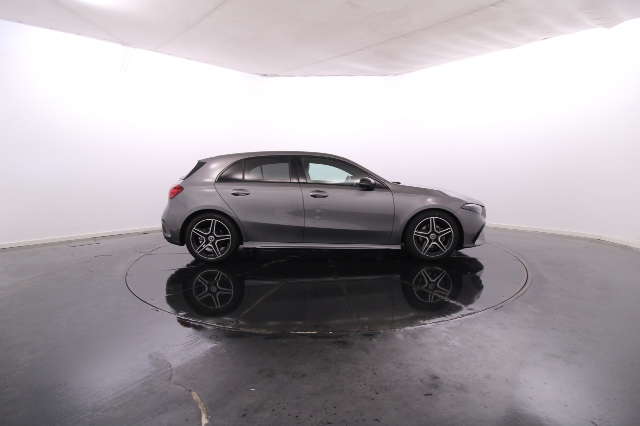 Mercedes-Benz Classe A - 180 Diesel 9 2024