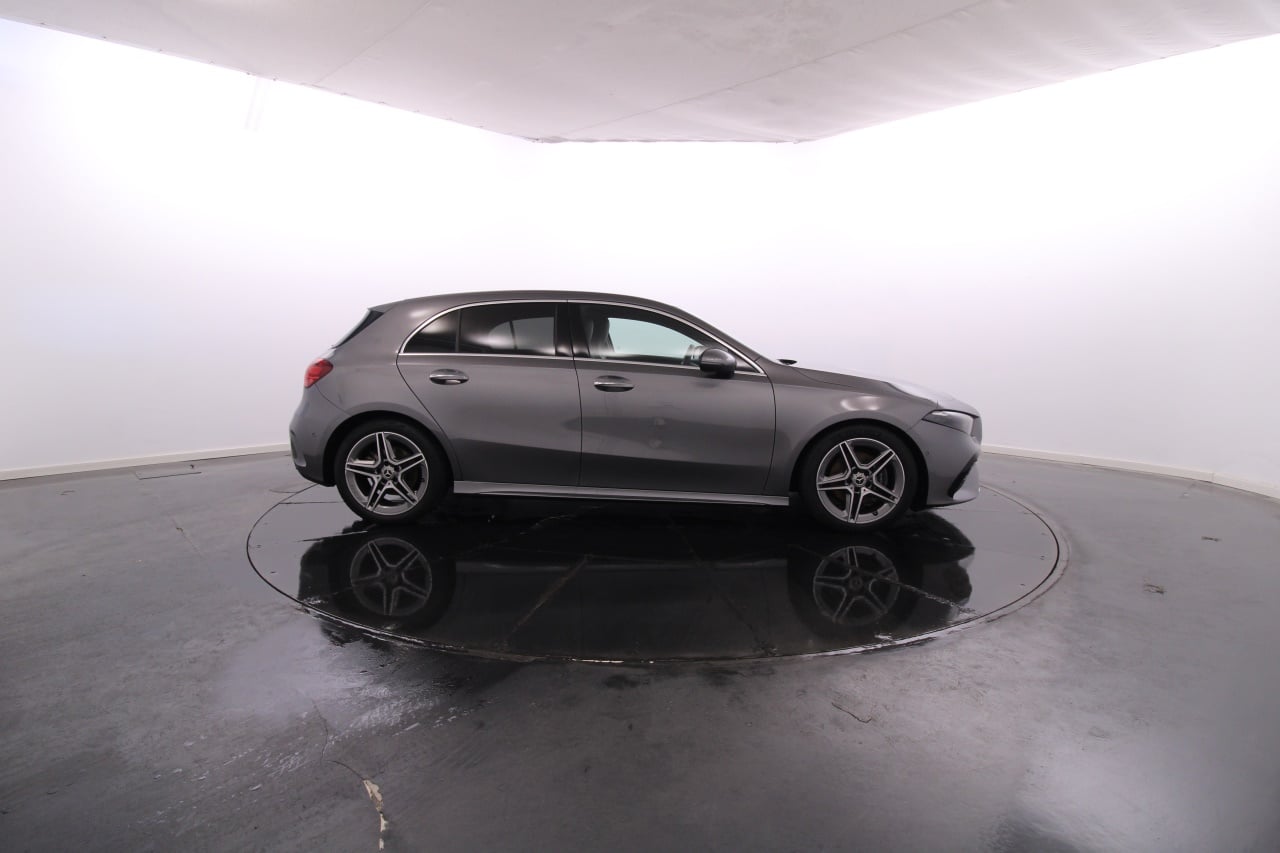 Mercedes-Benz Classe A - 200 Híbrido Gasolina 9 2024