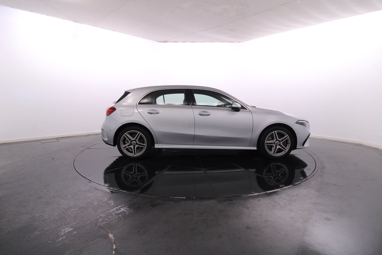 Mercedes-Benz Classe A - 250 Elétrico Gasolina 11 2024