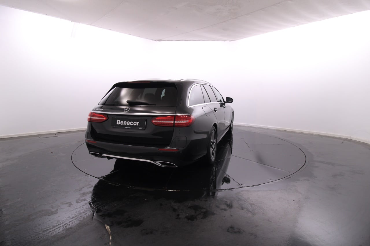 Mercedes-Benz Classe E - 300 Elétrico Diesel 6 2023