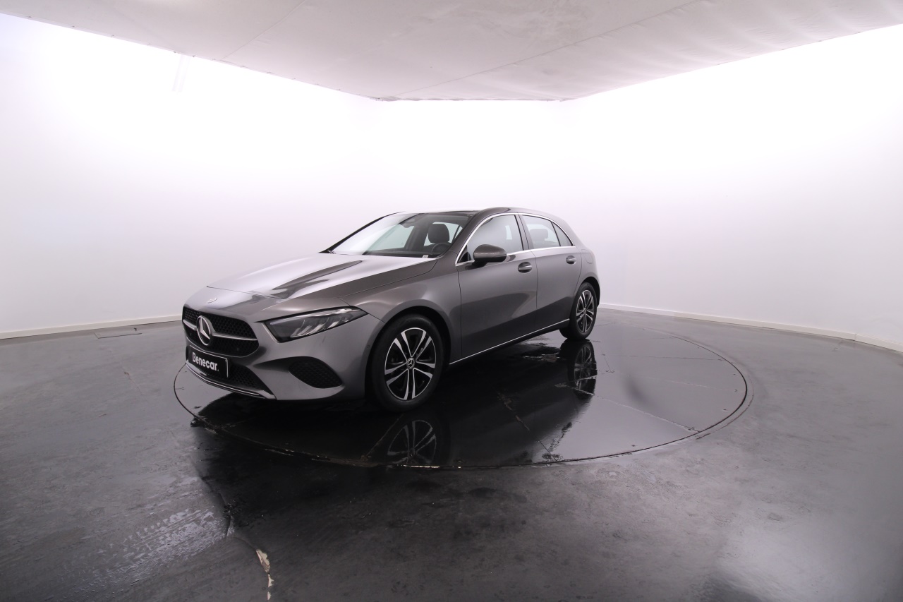 Mercedes-Benz Classe A - 200 Híbrido Gasolina 9 2024