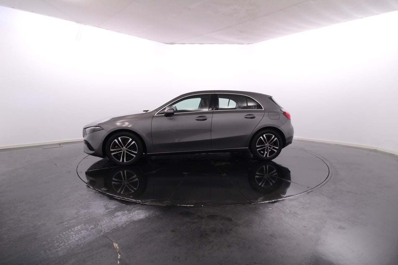 Mercedes-Benz Classe A - 200 Híbrido Gasolina 9 2024