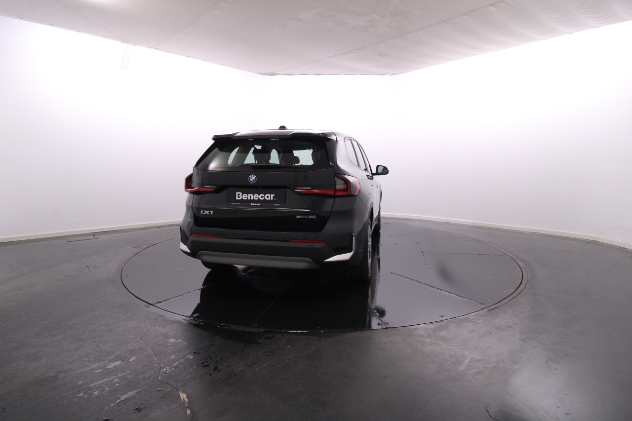 BMW iX1 Elétrico 10 2023