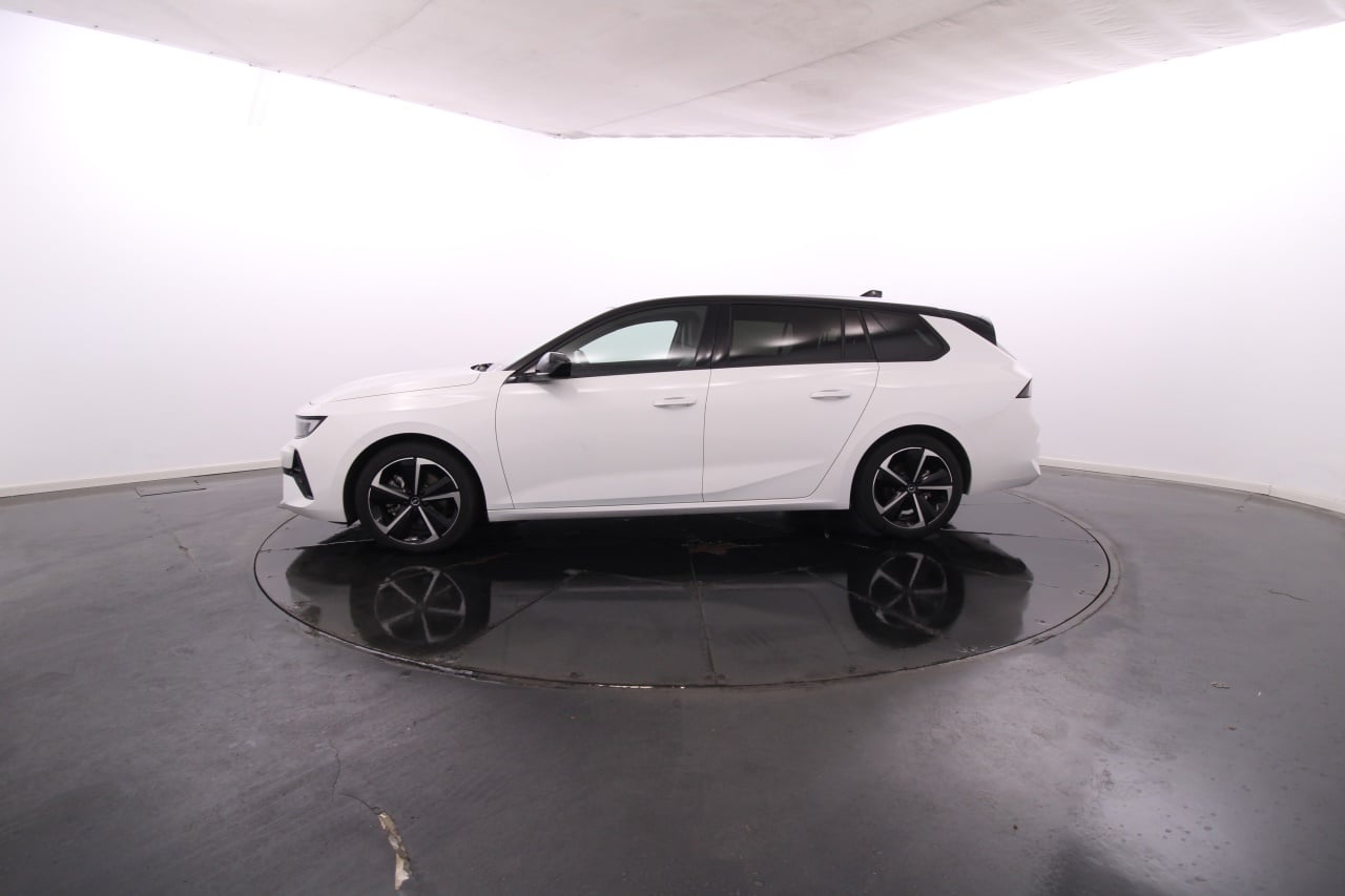 Opel Astra Sports Tourer Híbrido Gasolina 3 2025