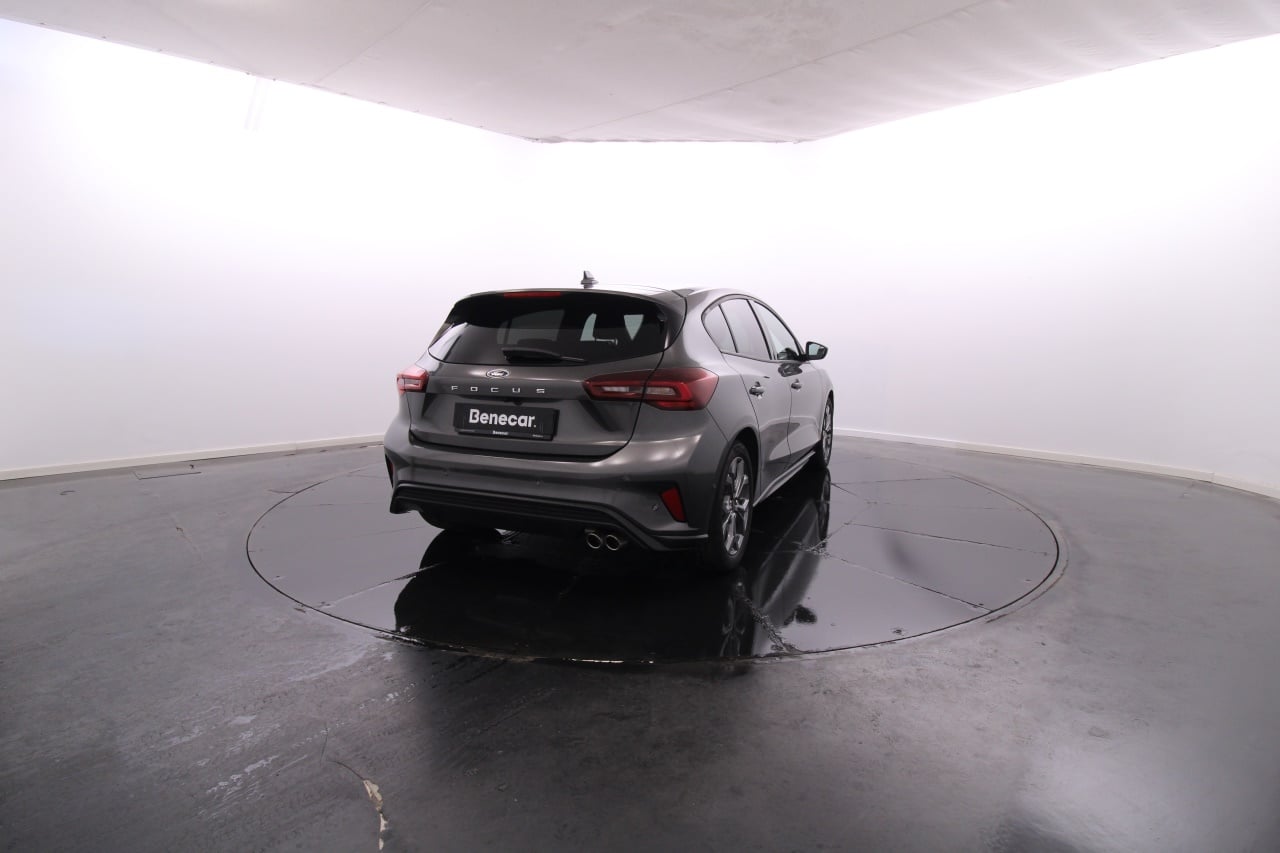 Ford Focus Gasoline Hybrid 12 2025