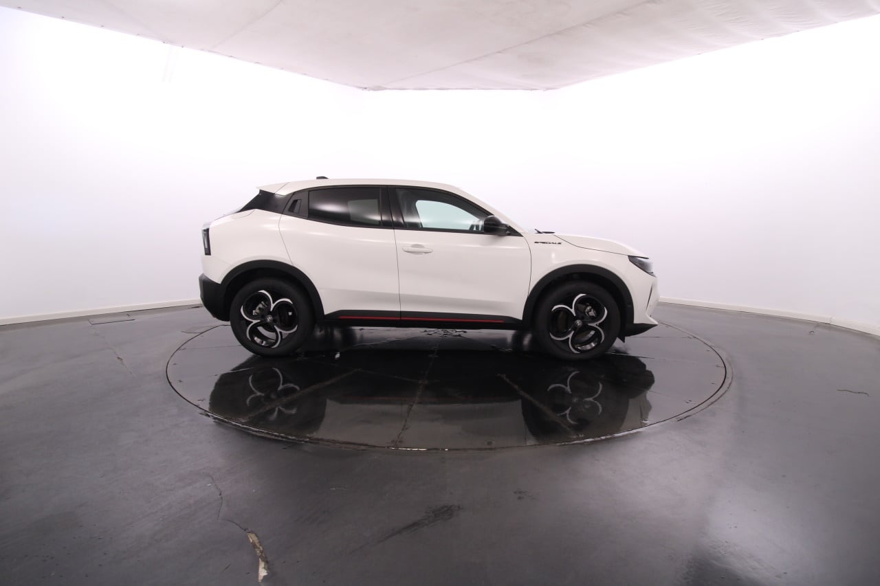 Alfa Romeo Junior Híbrido Gasolina 3 2025