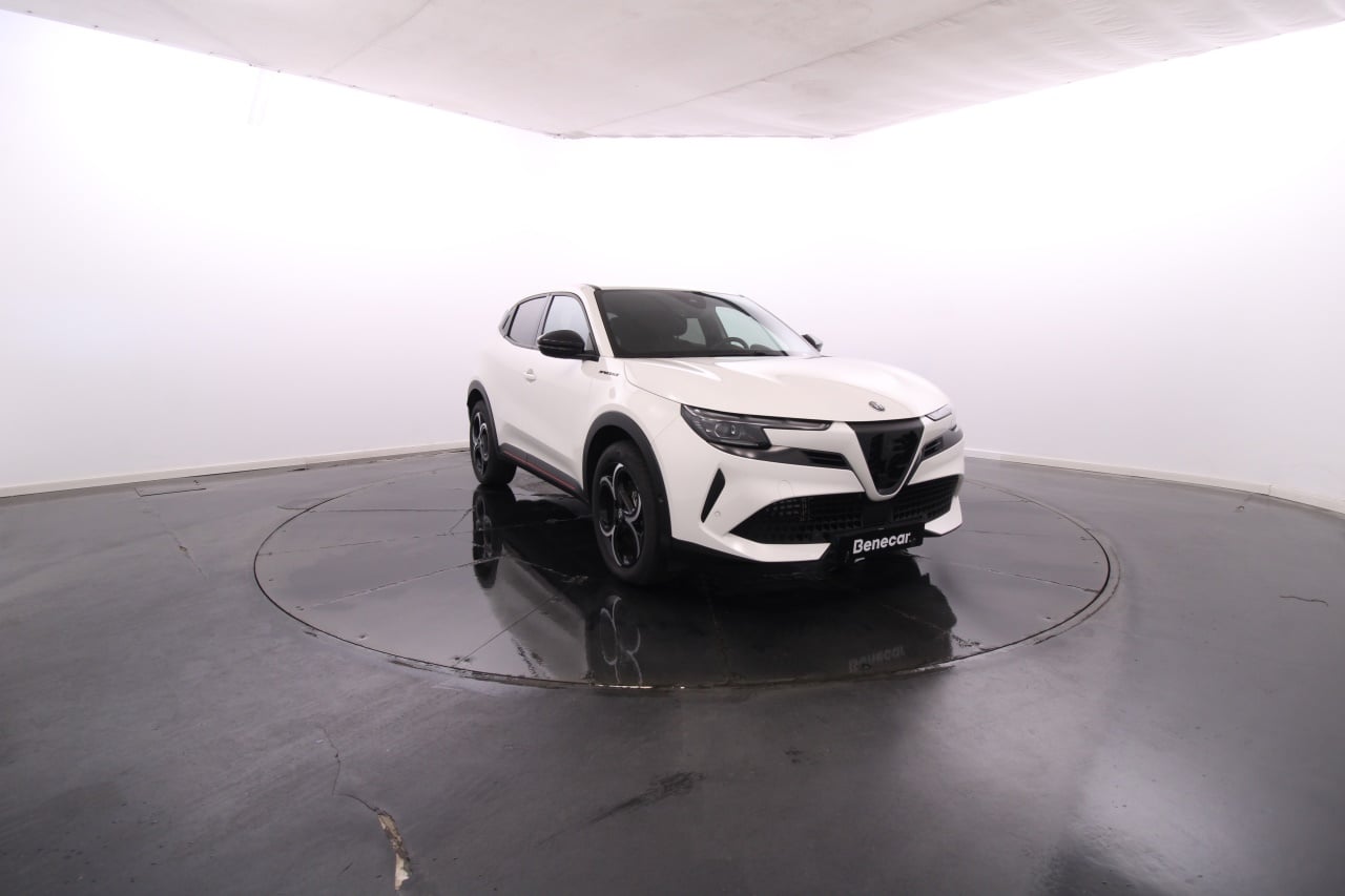 Alfa Romeo Junior Híbrido Gasolina 3 2025
