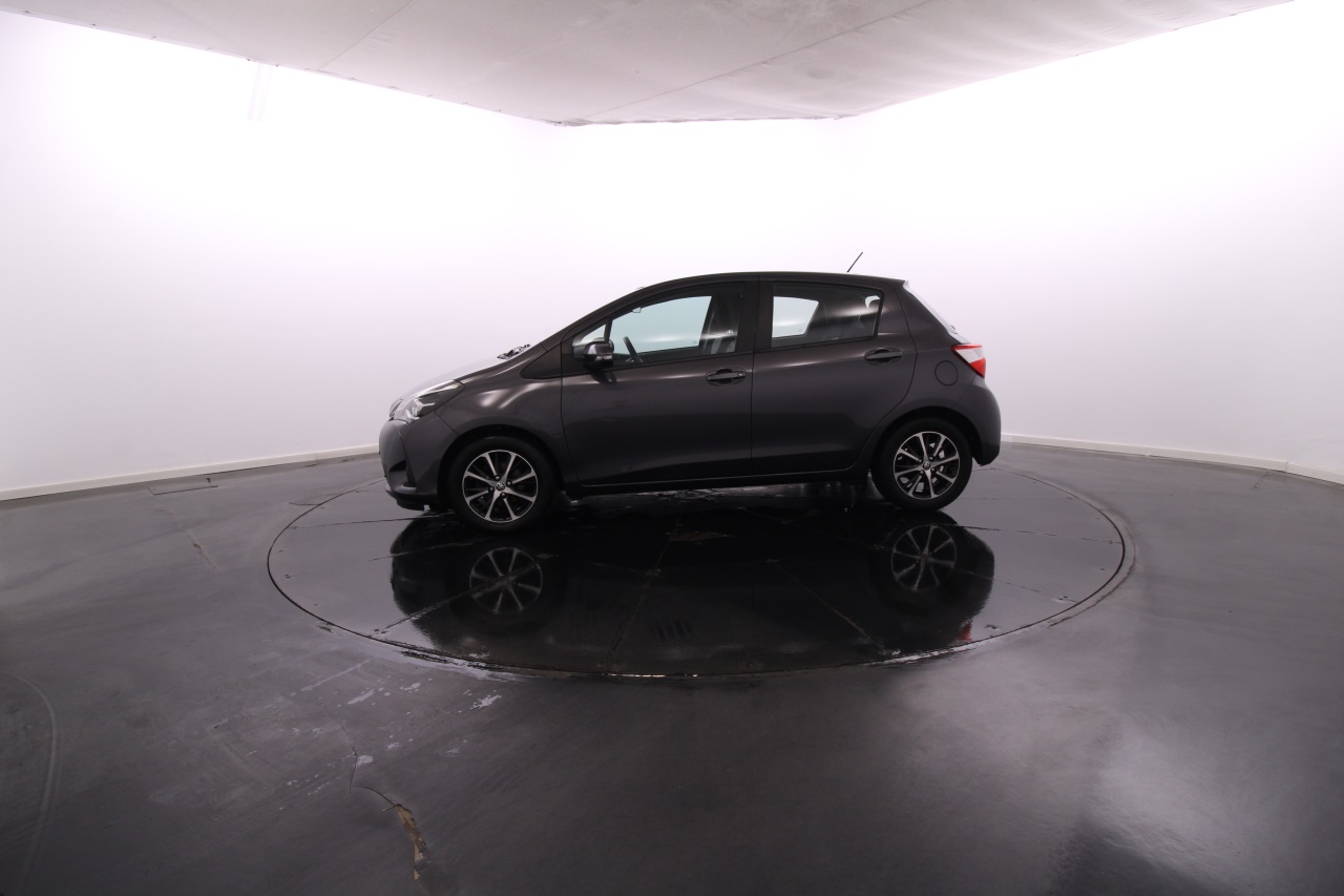 Toyota Yaris Gasolina 11 2020