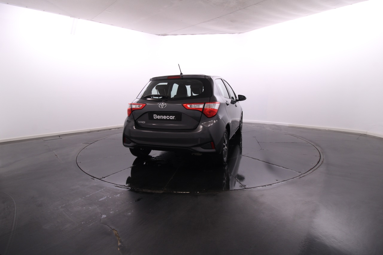 Toyota Yaris Gasolina 11 2020