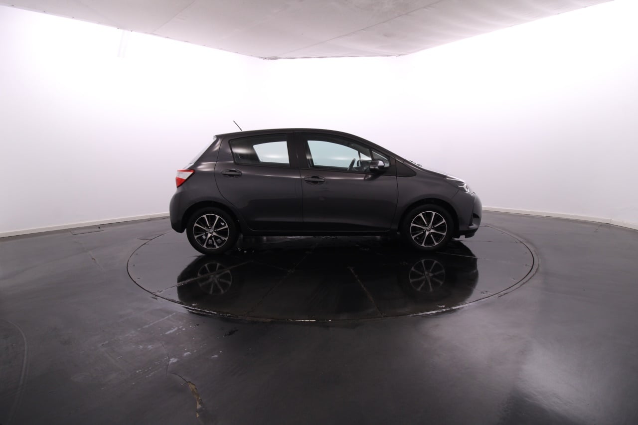 Toyota Yaris Gasolina 11 2020