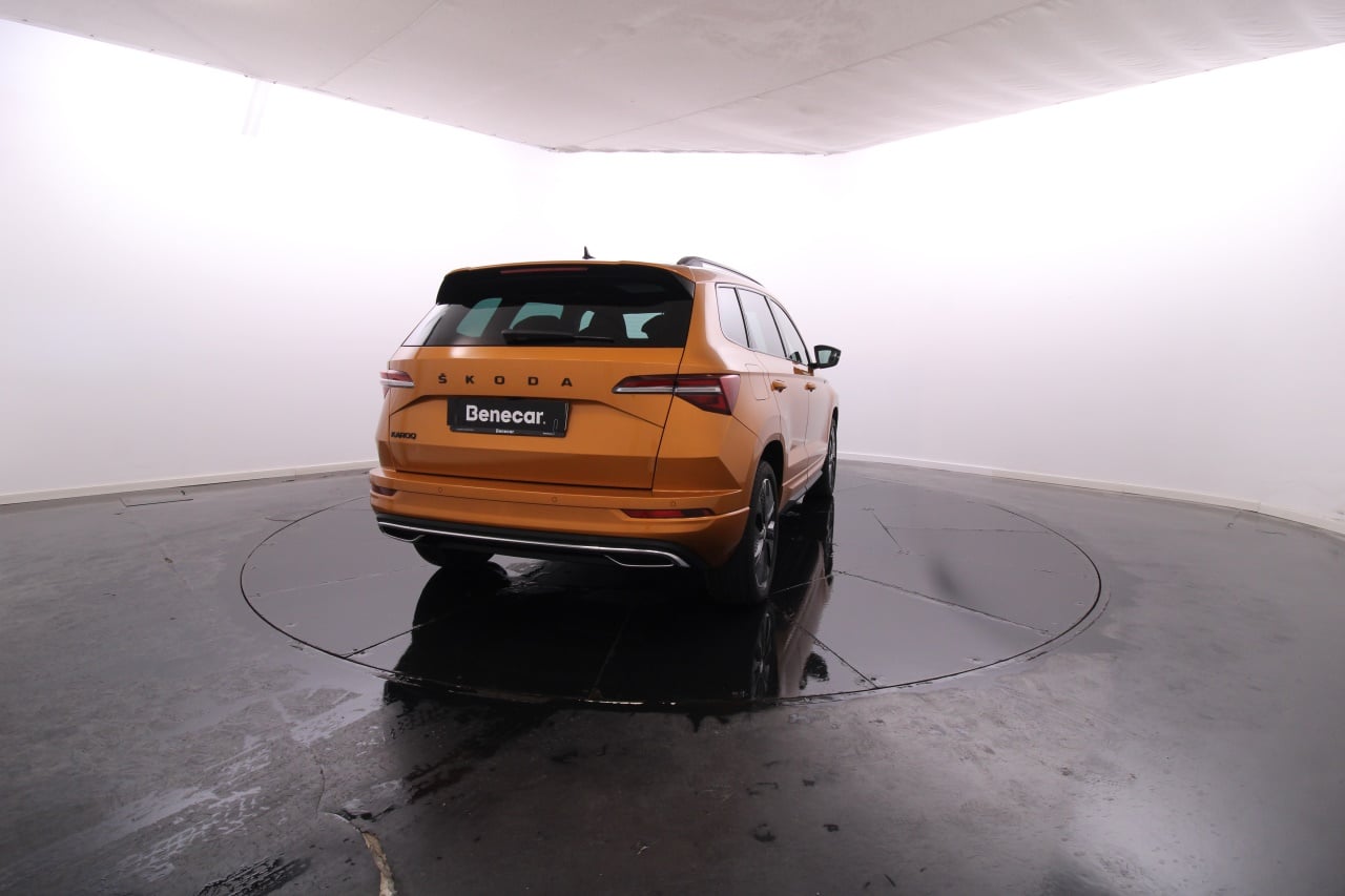 Skoda Karoq Gasolina 10 2023