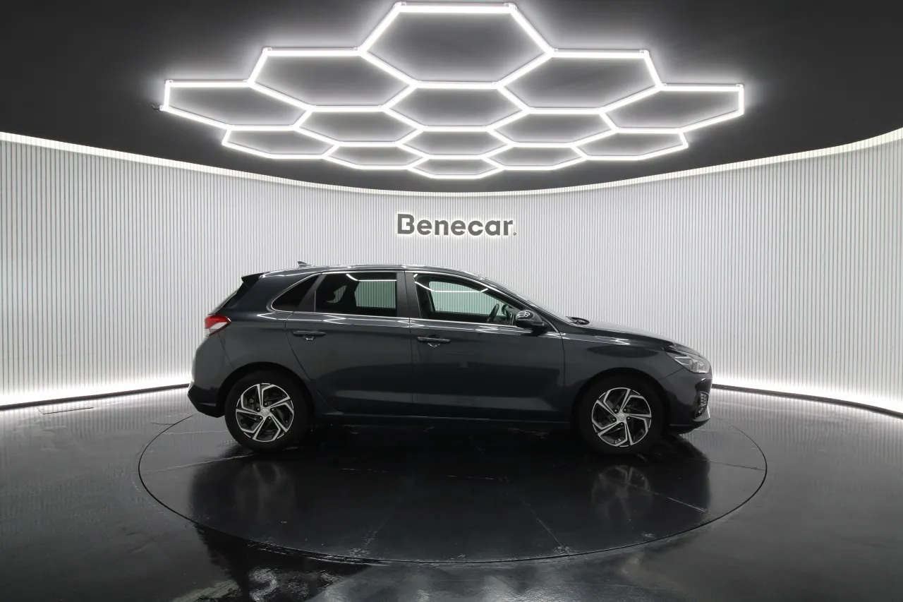 Hyundai i30 Gasoline 3 2024