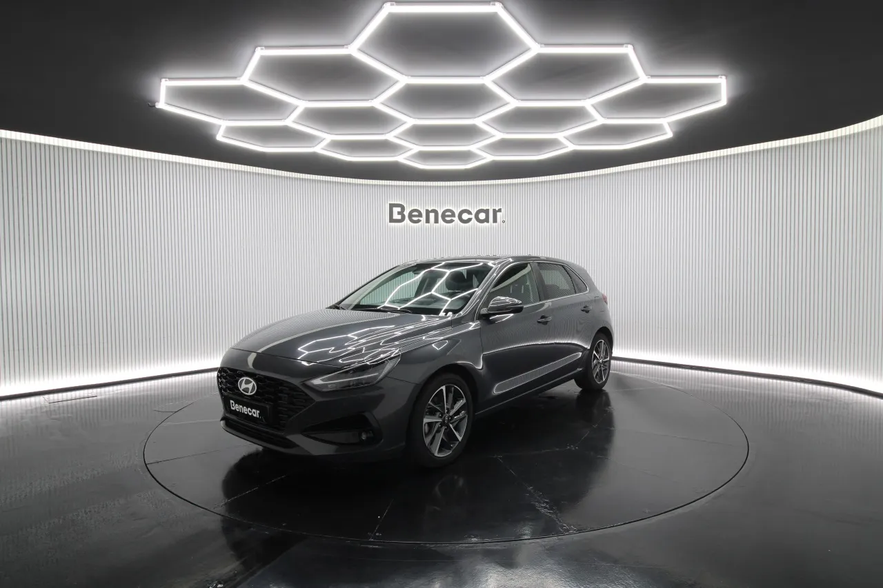 Hyundai i30 Gasoline 11 2024