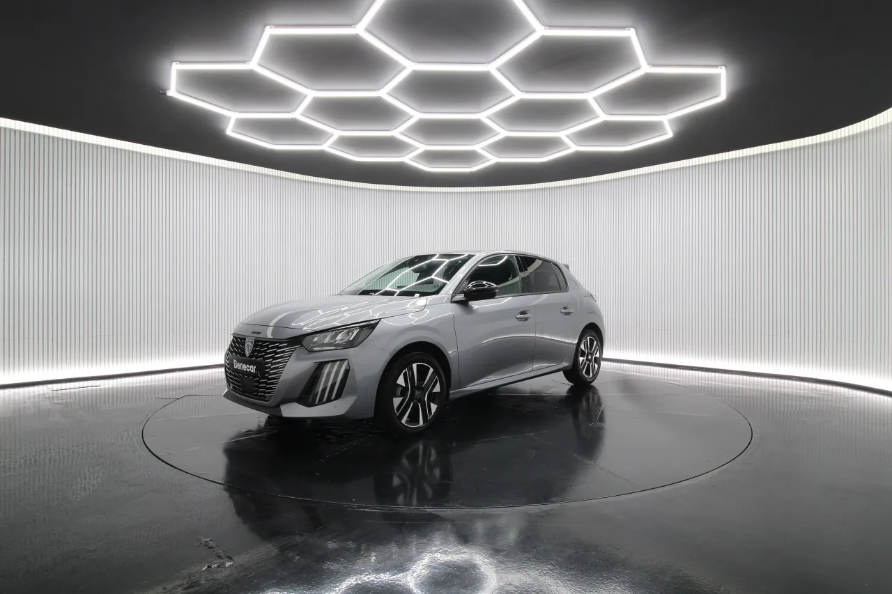 Peugeot 208 Gasoline Hybrid 3 2025