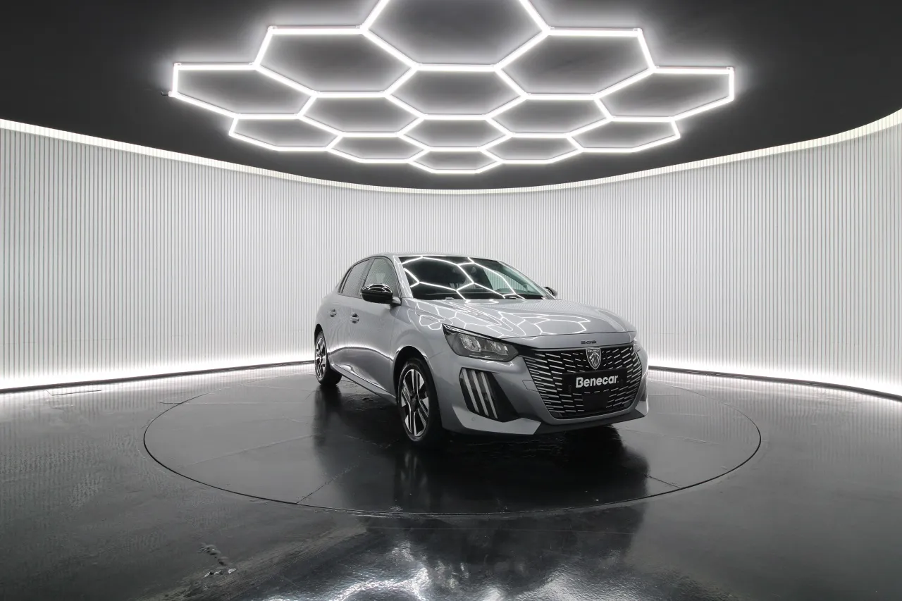 Peugeot 208 Gasoline Hybrid 3 2025