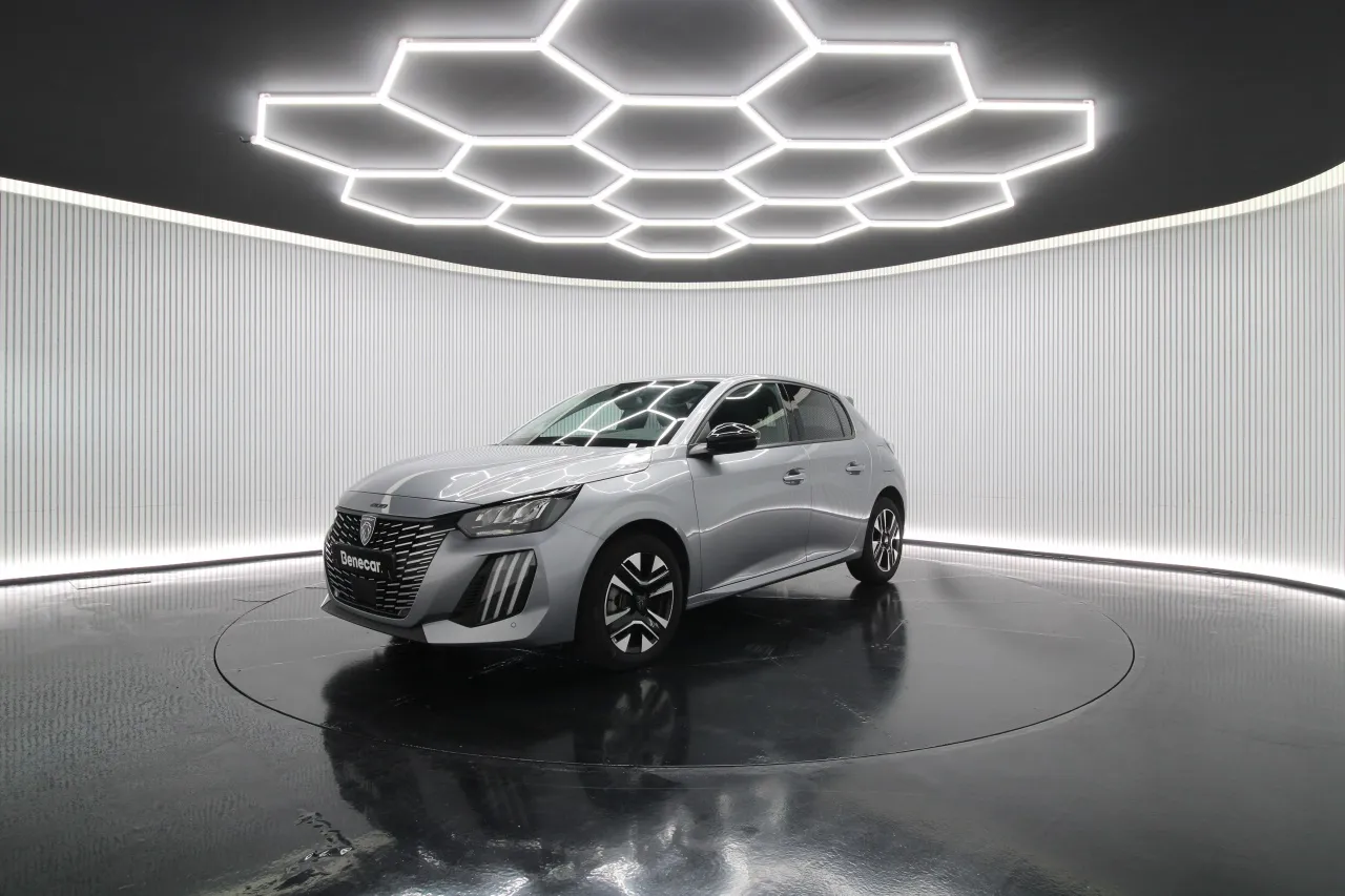 Peugeot 208 Gasoline Hybrid 3 2025