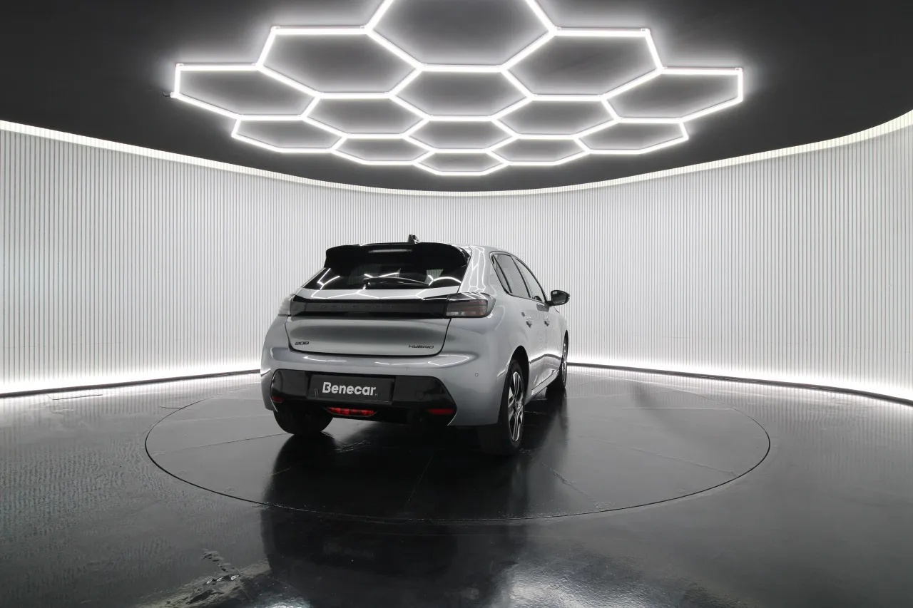 Peugeot 208 Gasoline Hybrid 3 2025