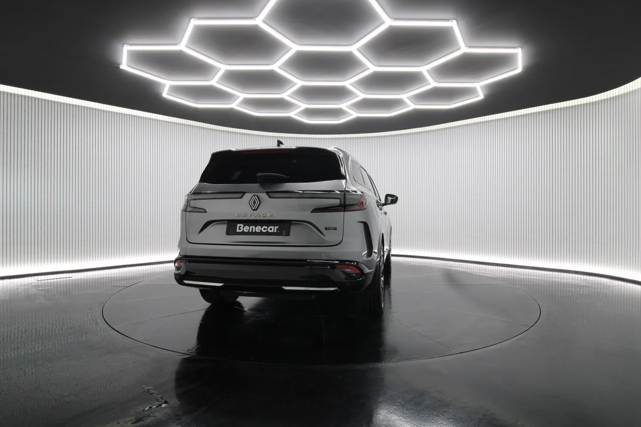 Renault Espace Gasoline Hybrid 6 2023
