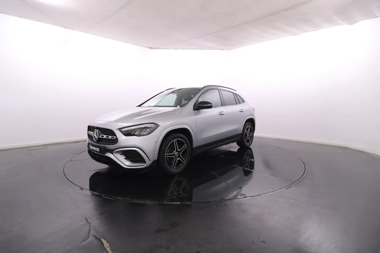 Mercedes-Benz Classe GLA - 250 Elétrico Gasolina 9 2024