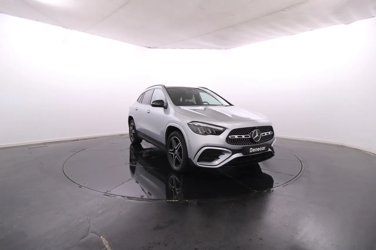 Mercedes-Benz Classe GLA - 250 Elétrico Gasolina 9 2024