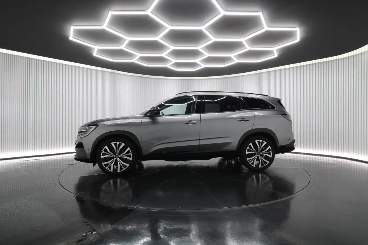 Renault Espace Gasoline Hybrid 1 2024