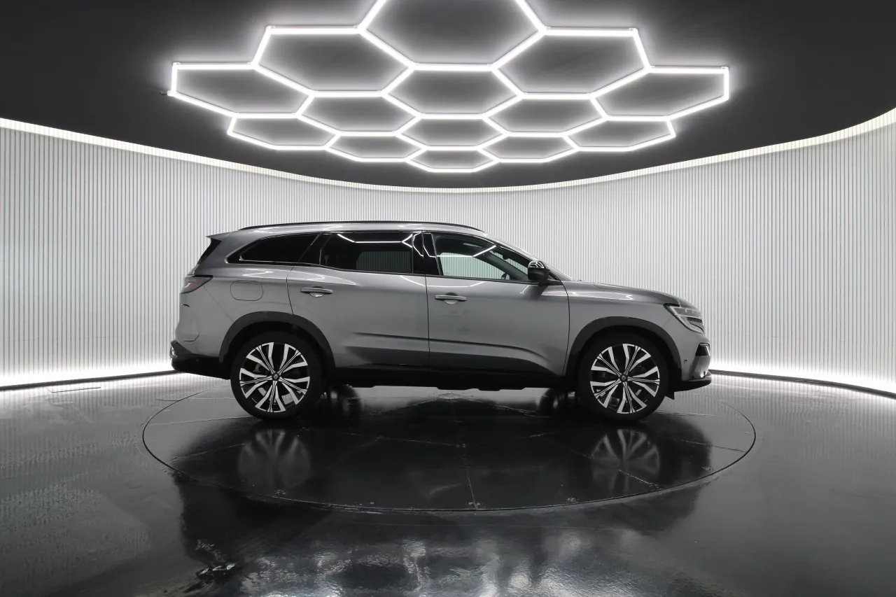 Renault Espace Gasoline Hybrid 1 2024