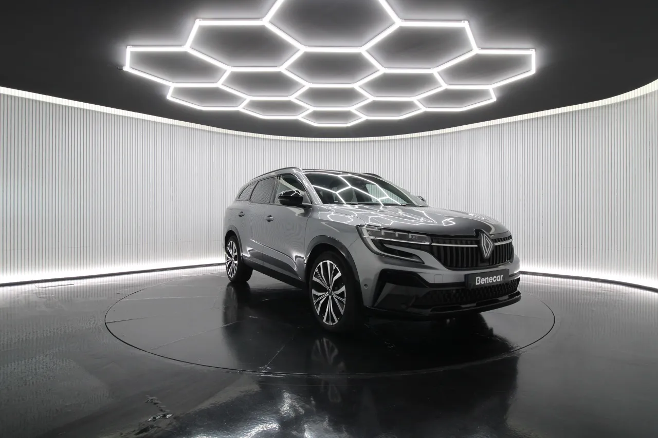 Renault Espace Gasoline Hybrid 1 2024