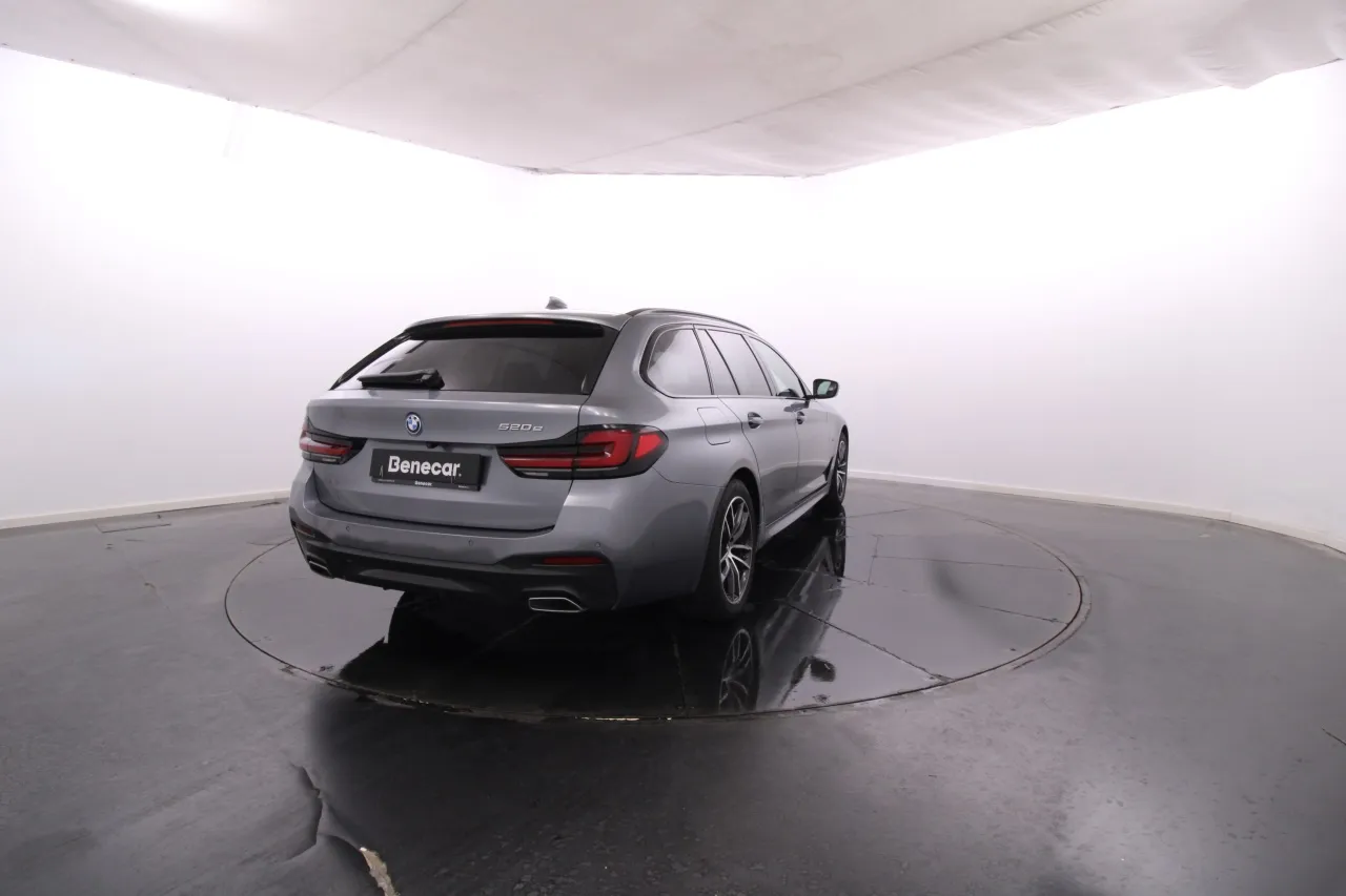 BMW Serie 5 - 520e Electric Gasoline 1 2022
