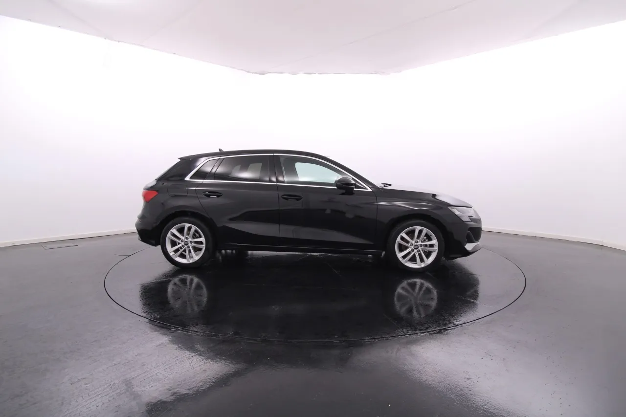Audi A3 Sportback Híbrido Gasolina 3 2025