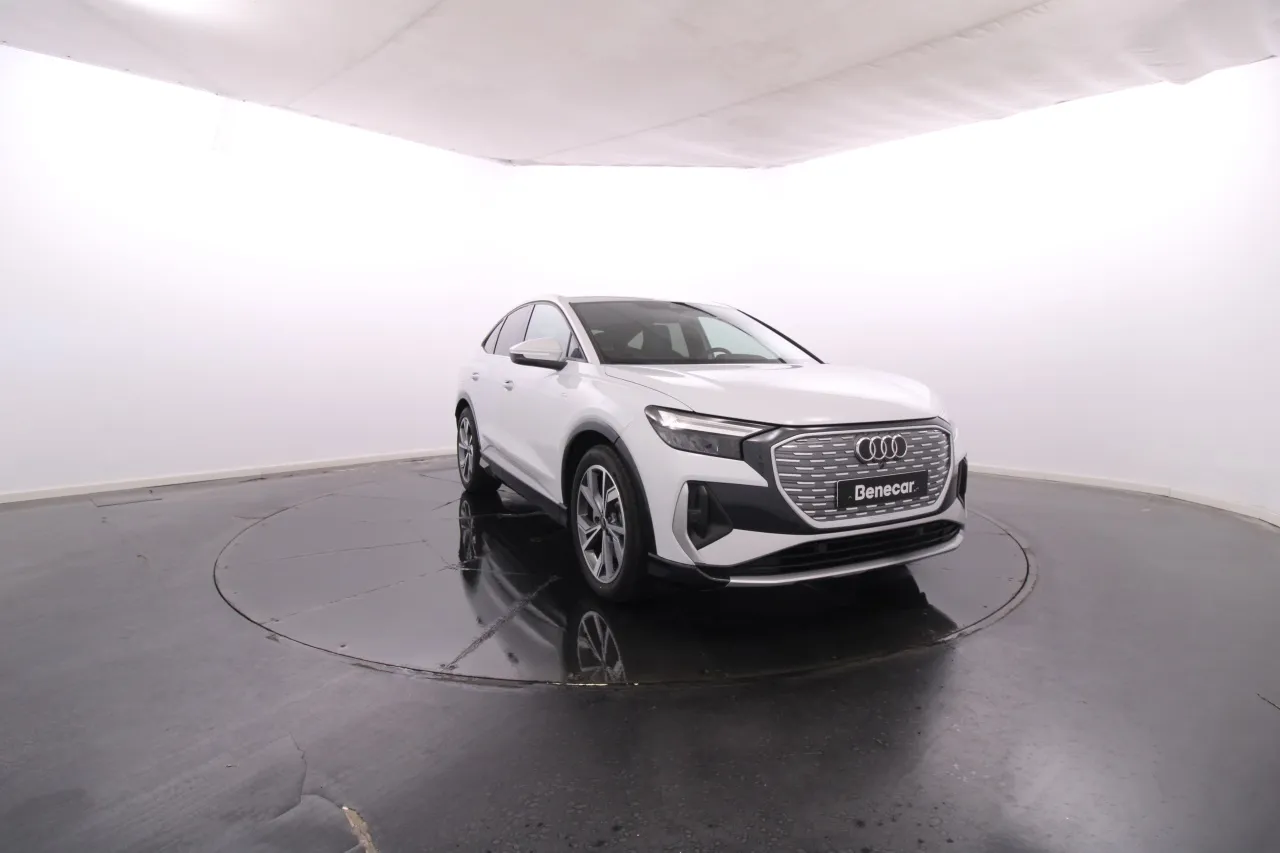 Audi Q4 Sportback e-tron Electric 3 2025