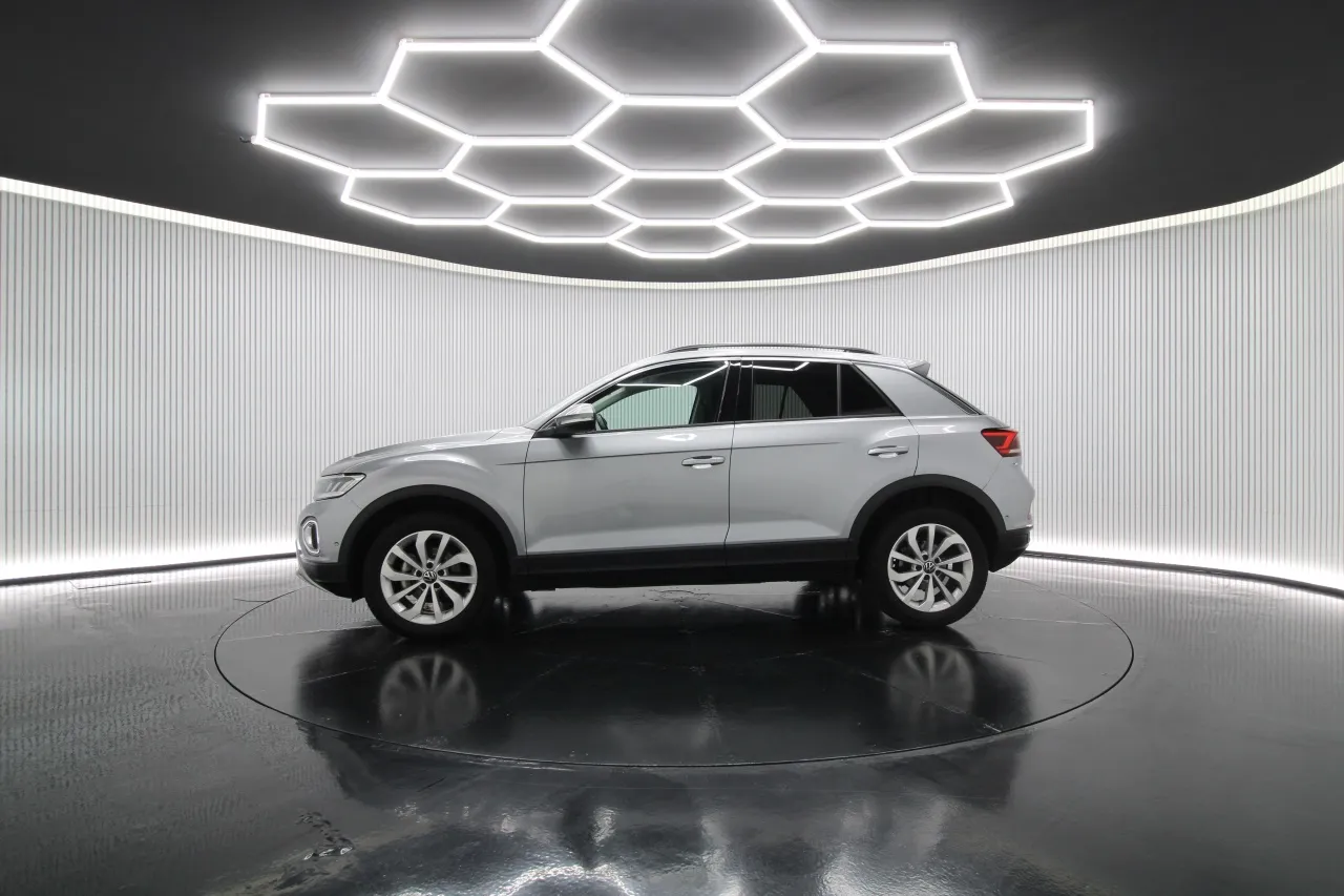 Volkswagen T-Roc Gasolina 3 2025