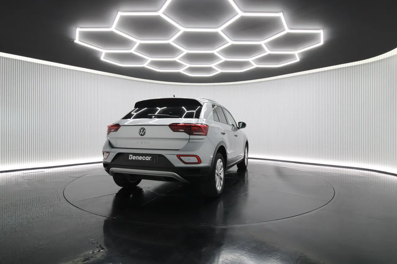 Volkswagen T-Roc Gasolina 3 2025