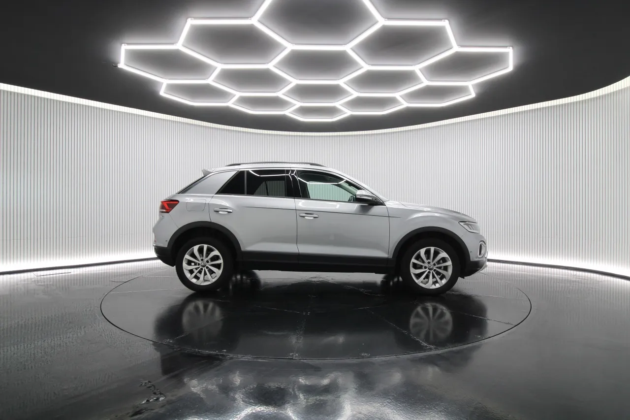 Volkswagen T-Roc Gasolina 3 2025