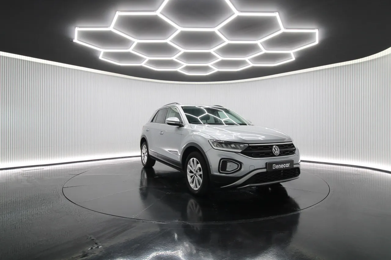 Volkswagen T-Roc Gasolina 3 2025