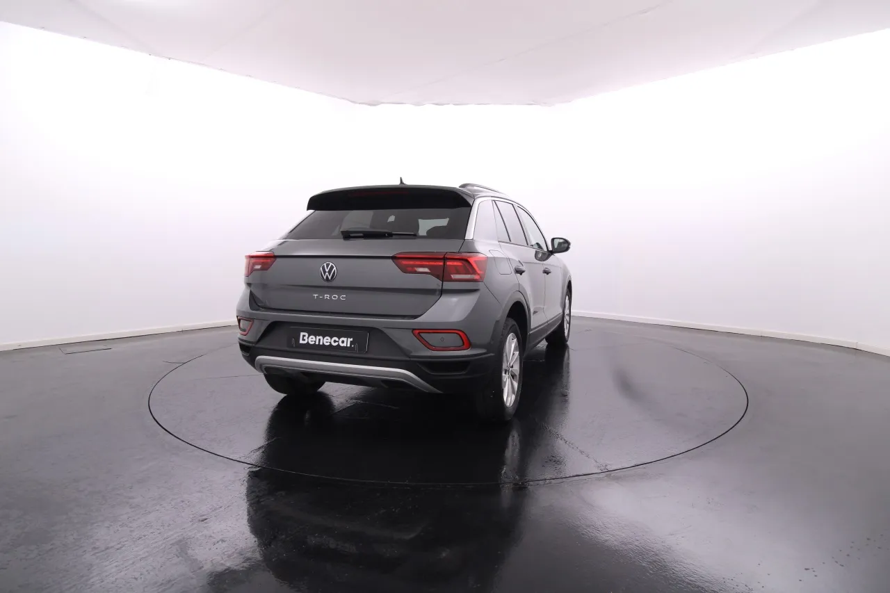 Volkswagen T-Roc Gasolina 3 2025