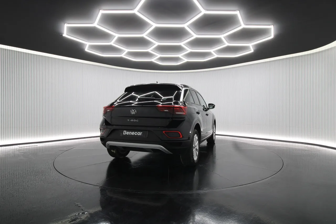 Volkswagen T-Roc Gasoline 2 2025